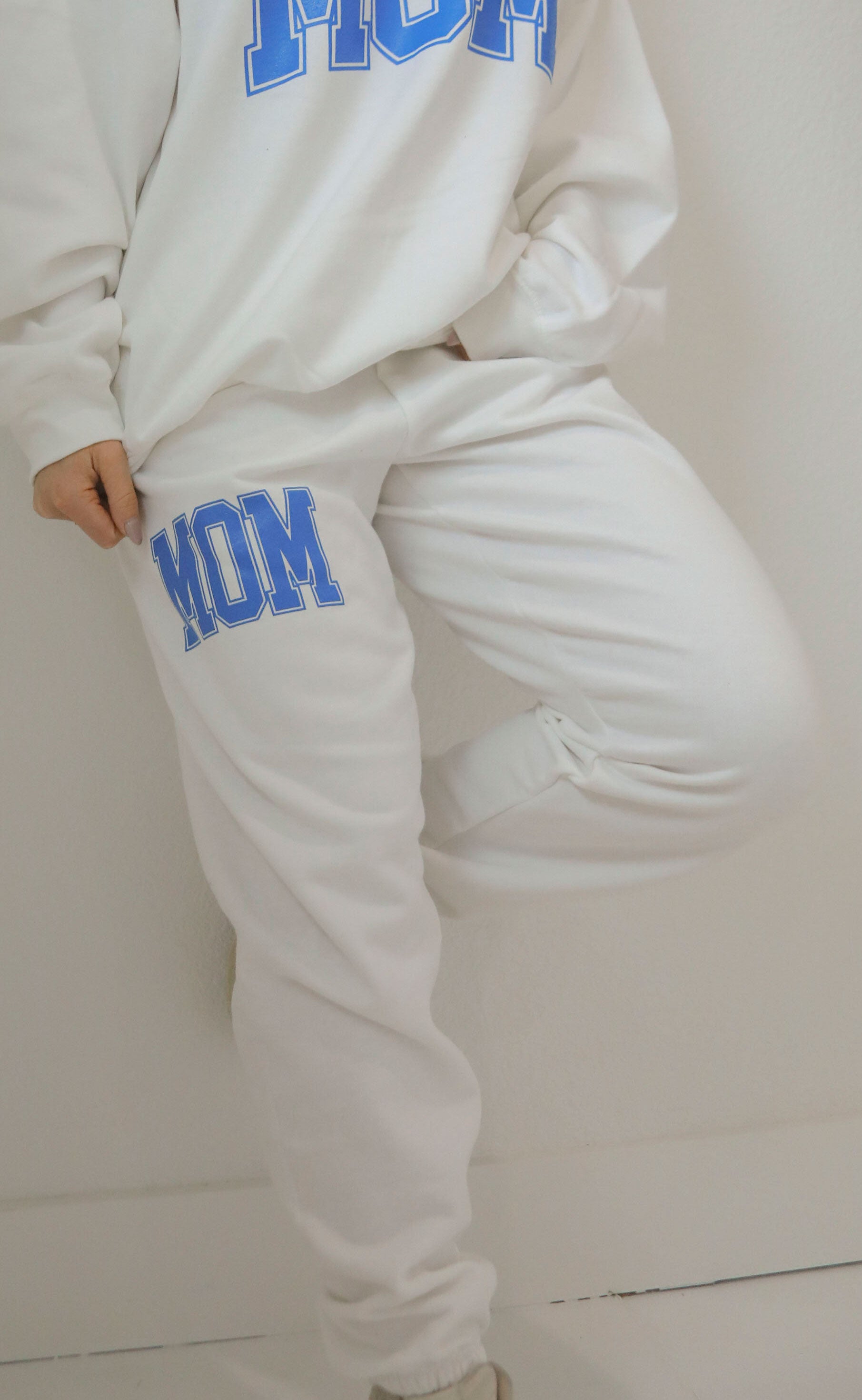 friday + saturday: mom sweatpants - blue